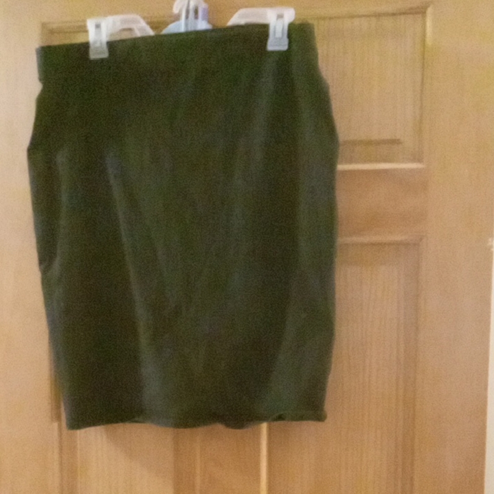 Old Navy Black Pencil Skirt